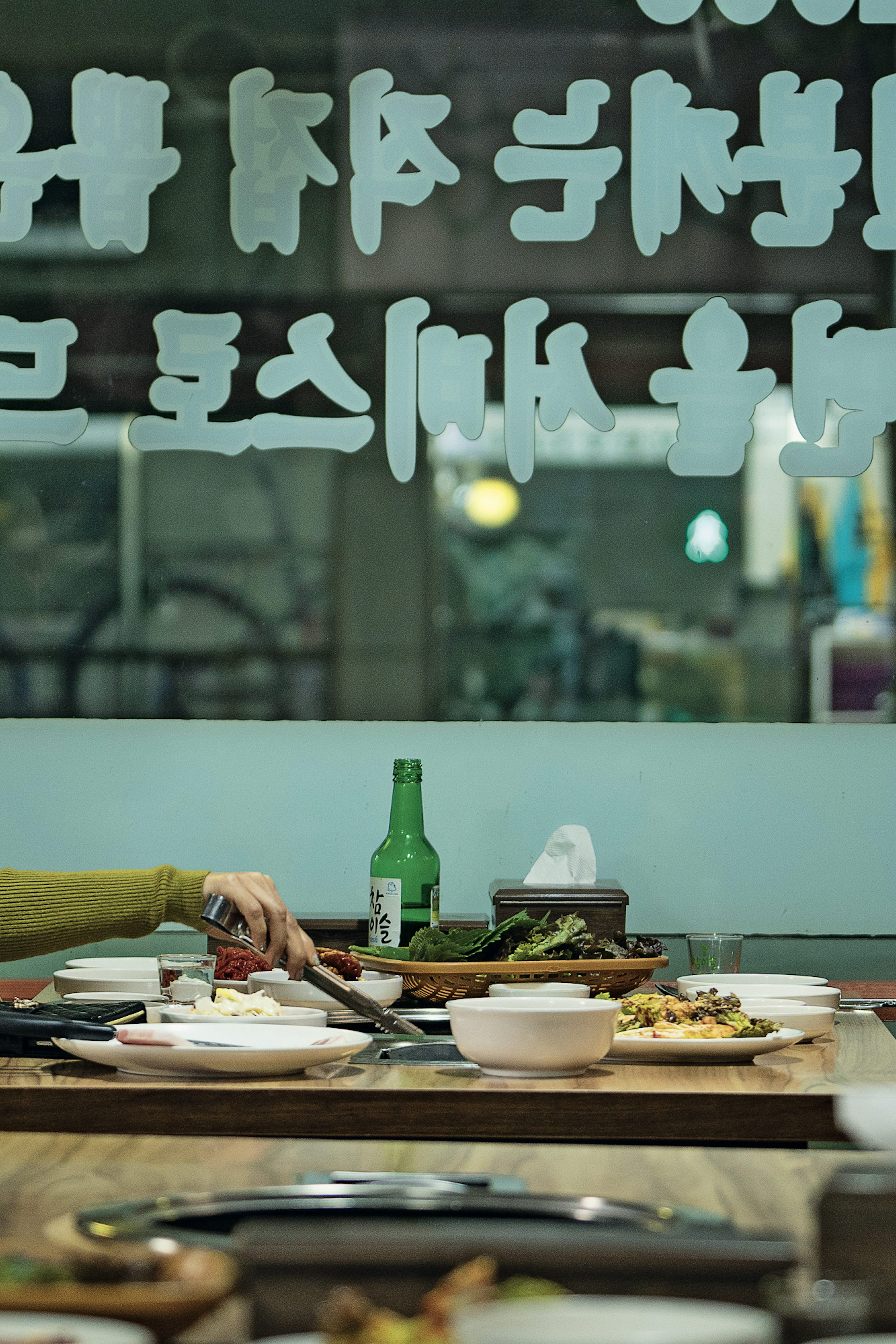Teaser Image for Movie The Apartment with Two Women